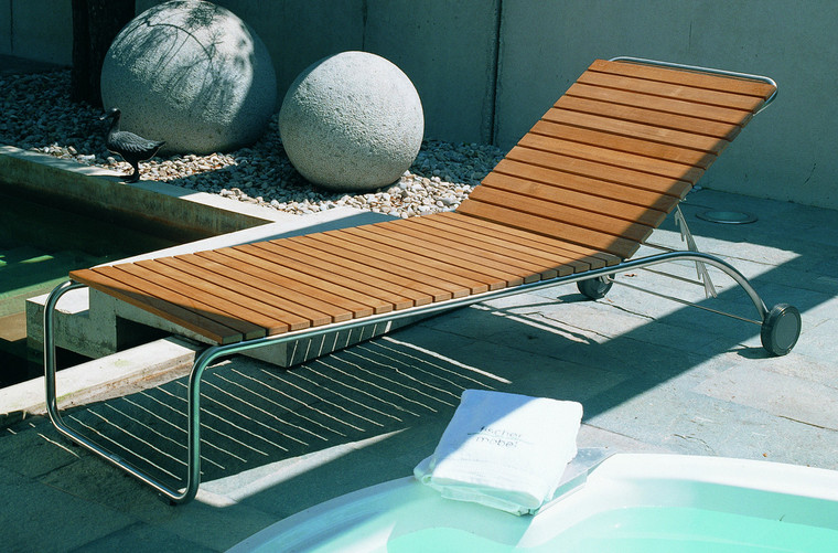 Swing sunbed, frame: stainless steel, seating/reclyning surface: teak slats