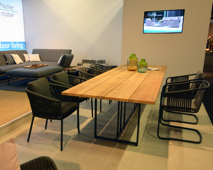 Suite Freischwinger, Sessel und Tisch, Cosmo Sessel, Flora Lounge Suite Freischwinger, Sessel und Tisch, Cosmo Sessel, Flora Lounge