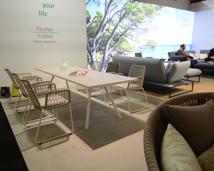 Wing Light Sessel, Teso Tisch, Flora Lounge Wing Light Sessel, Teso Tisch, Flora Lounge