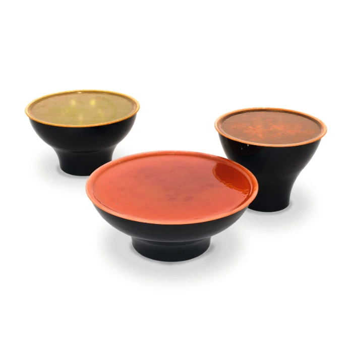 Breda Beistelltische von Fischer Möbel – farbige Outdoor Beistelltische mit keramischer Oberfläche und markanter Form für Garten und Terrasse