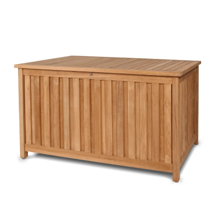 ALT-Text (DE) Kissentruhe aus Teak von Fischer Möbel – großzügige Outdoor Aufbewahrungsbox mit natürlicher Holzoptik und lamellierter Front, ideal für Polster und Gartenaccessoires